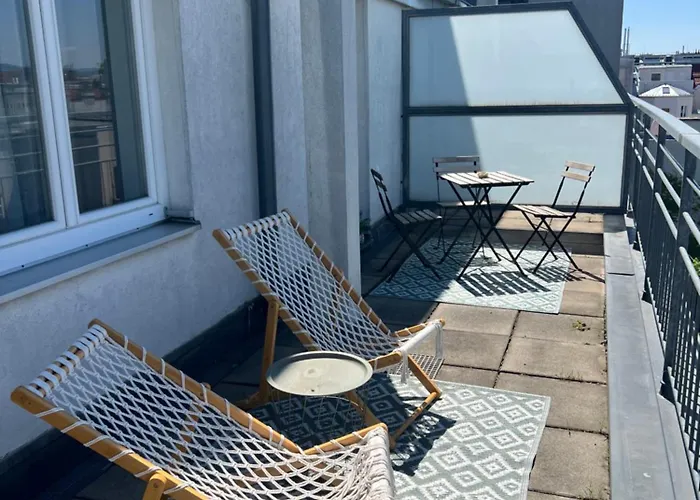 Rooftop View Haven